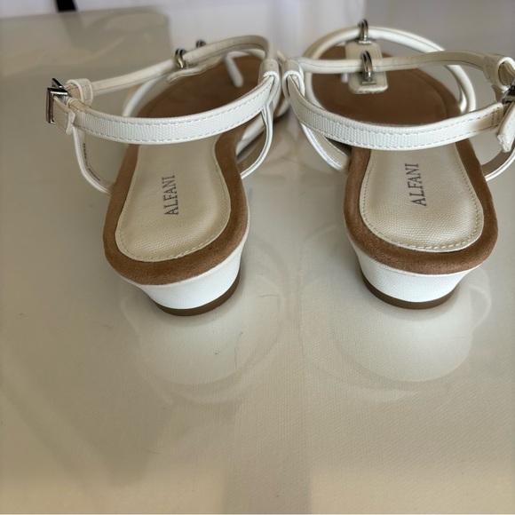 Alfani Hayyden Synthetic Thong Slingback Sandals White 9.5M Wedge Heal - Picture 5 of 7